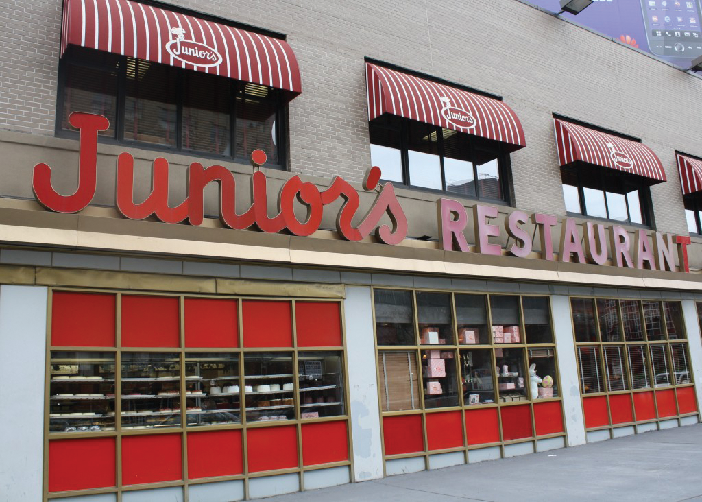 1606PZLW_BrooklynTVMovieTourJuniors